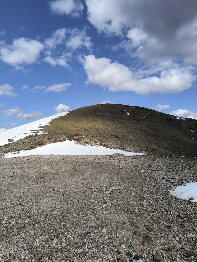 Hill near Mount Washburn